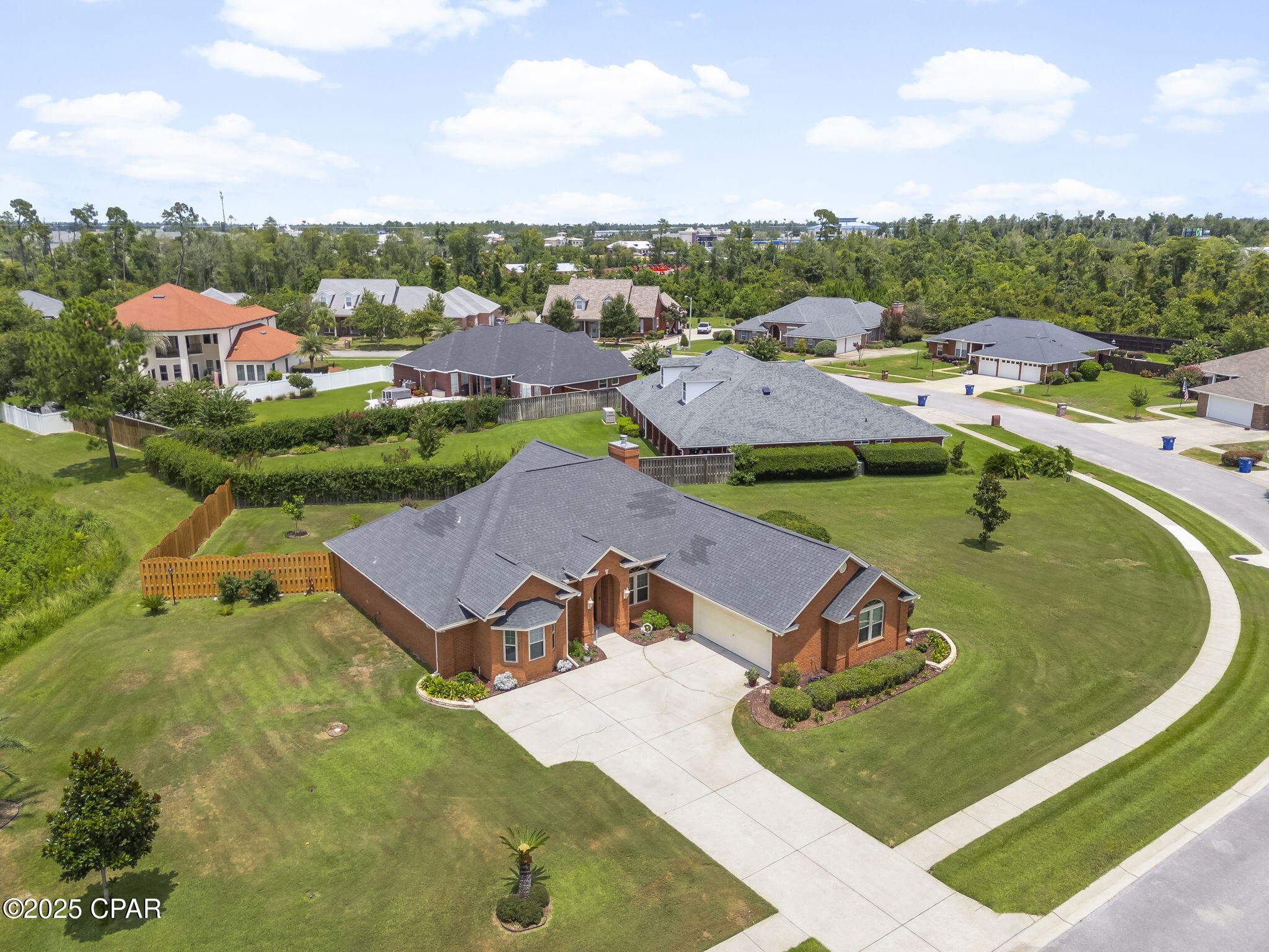 501 Woods Trail
