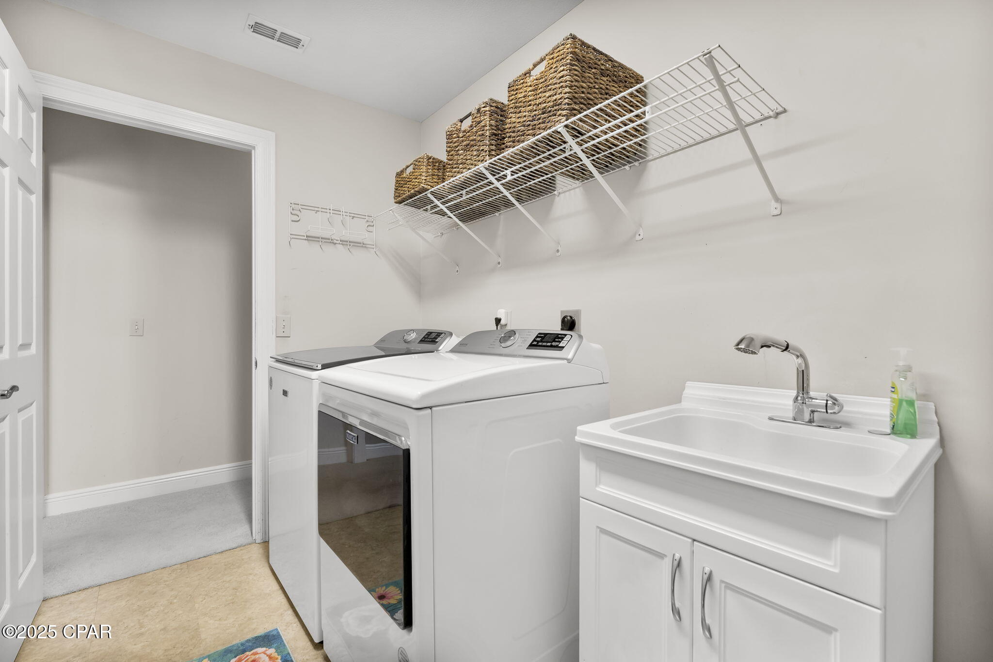 501 Woods Trail