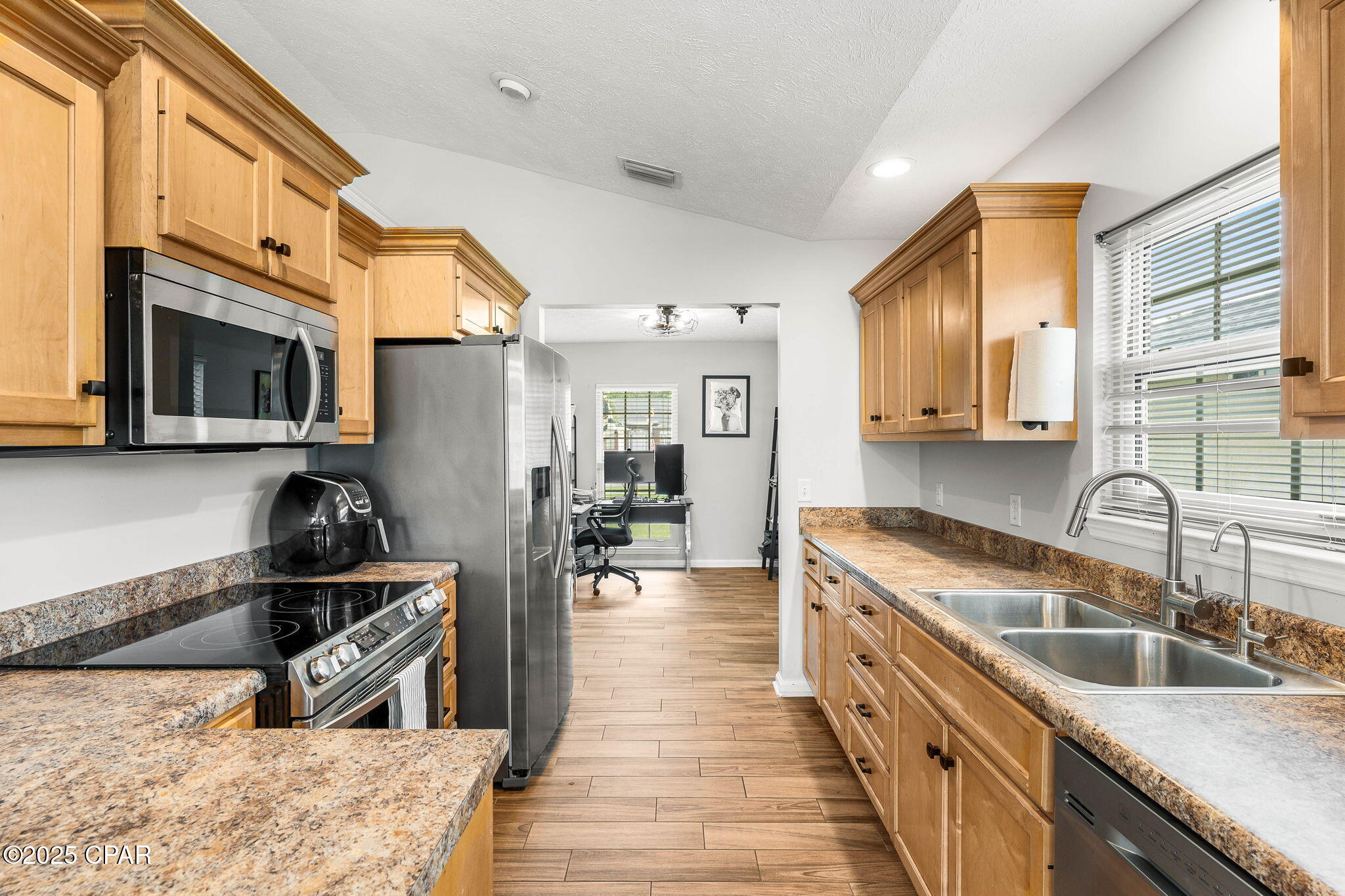 606 Timbers Crossing