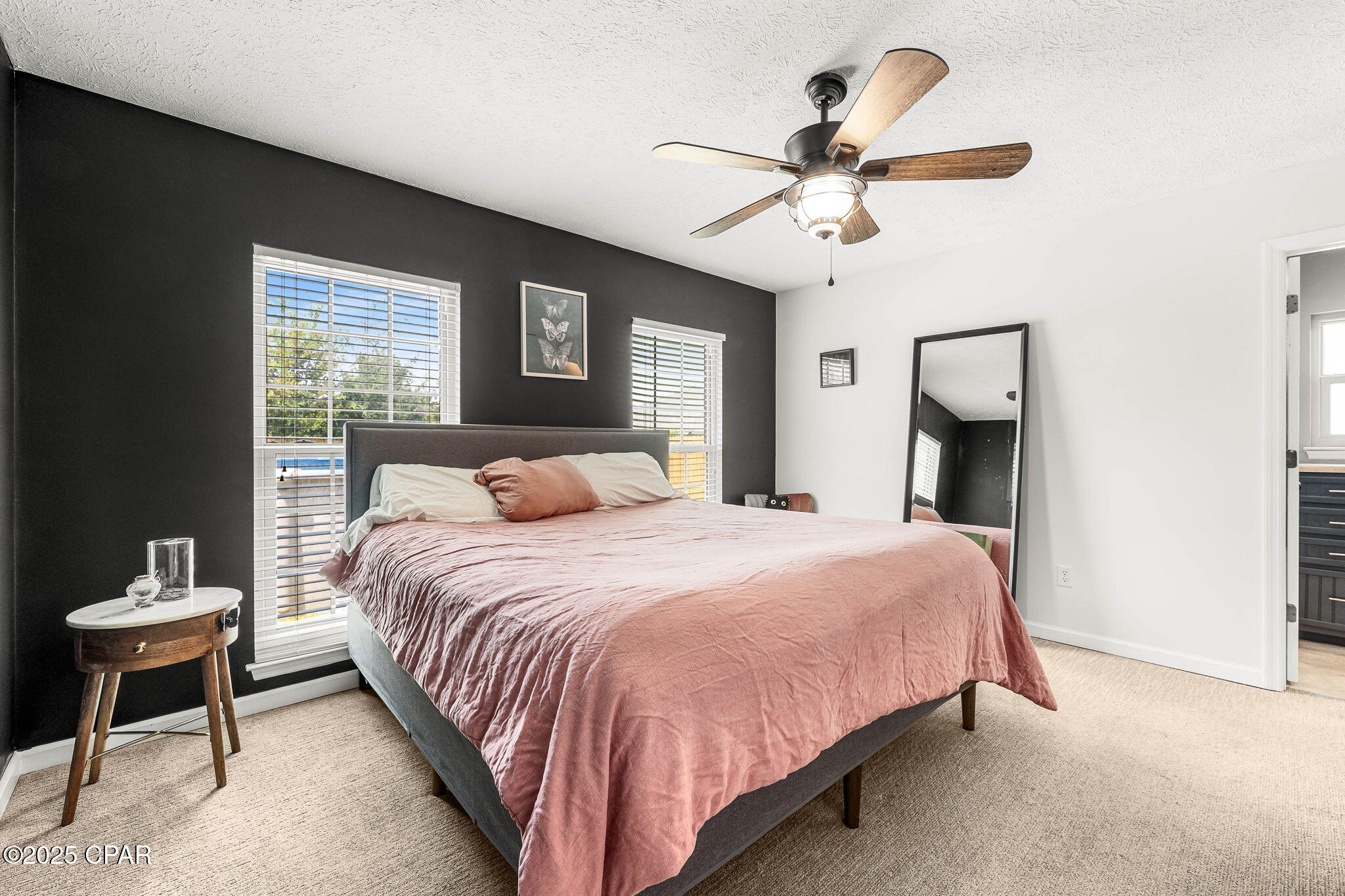 606 Timbers Crossing