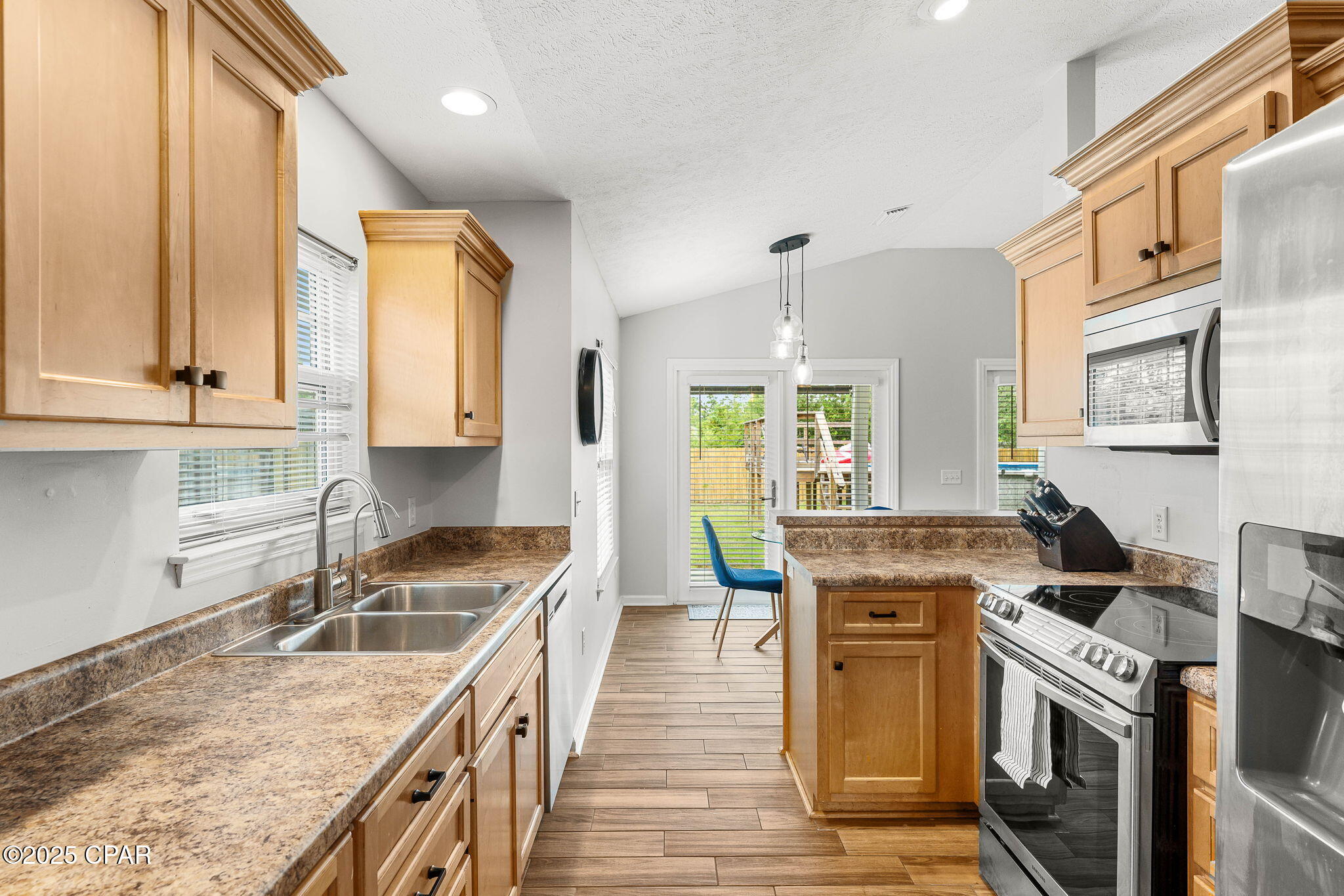 606 Timbers Crossing