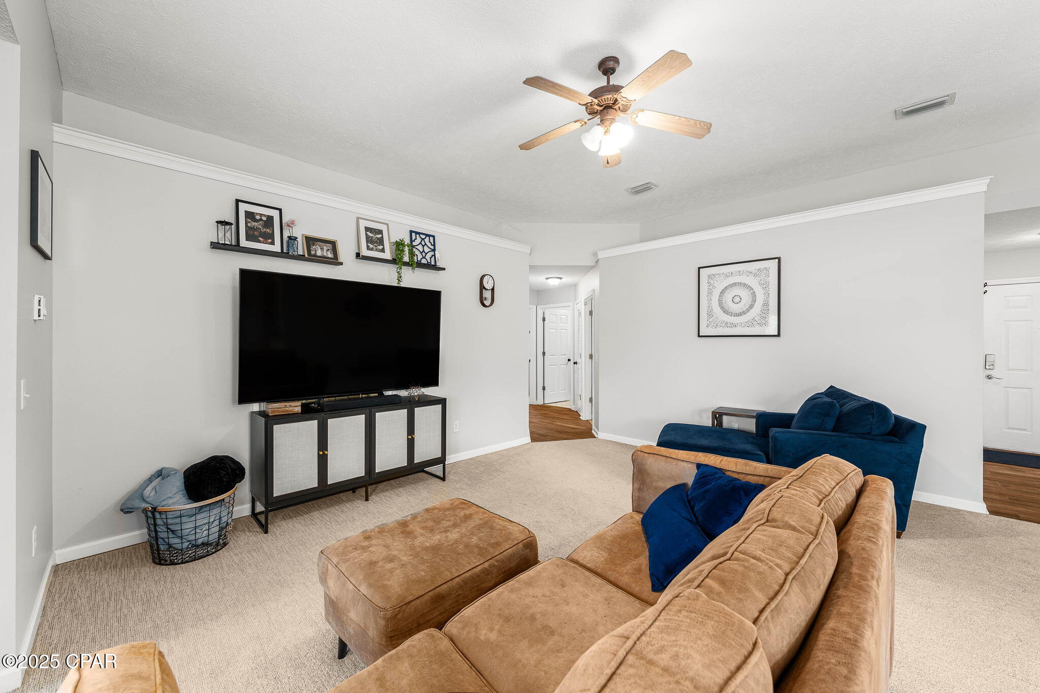 606 Timbers Crossing