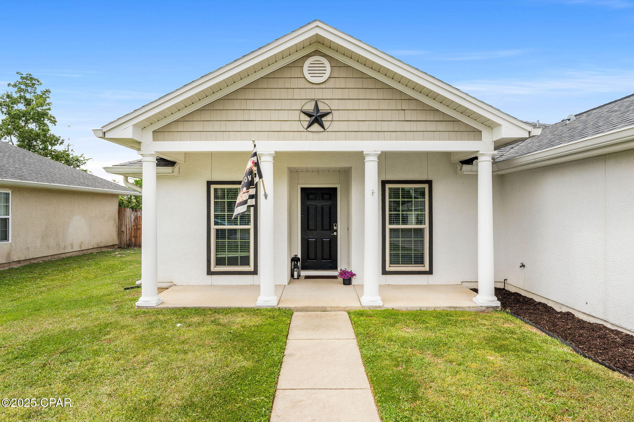 606 Timbers Crossing