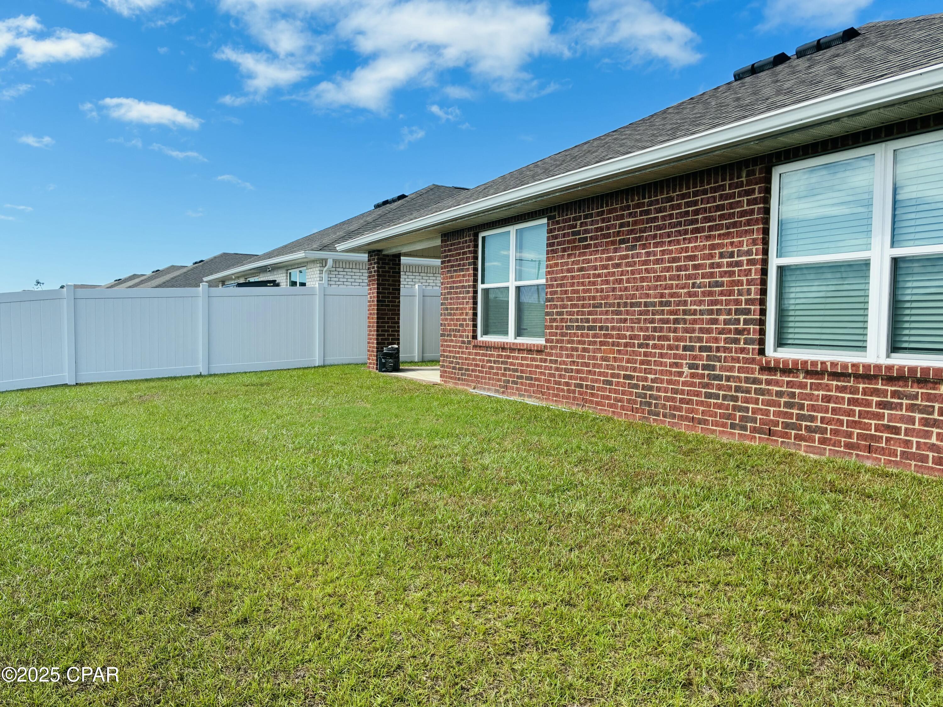 6444 Slabinski Lane, Panama City