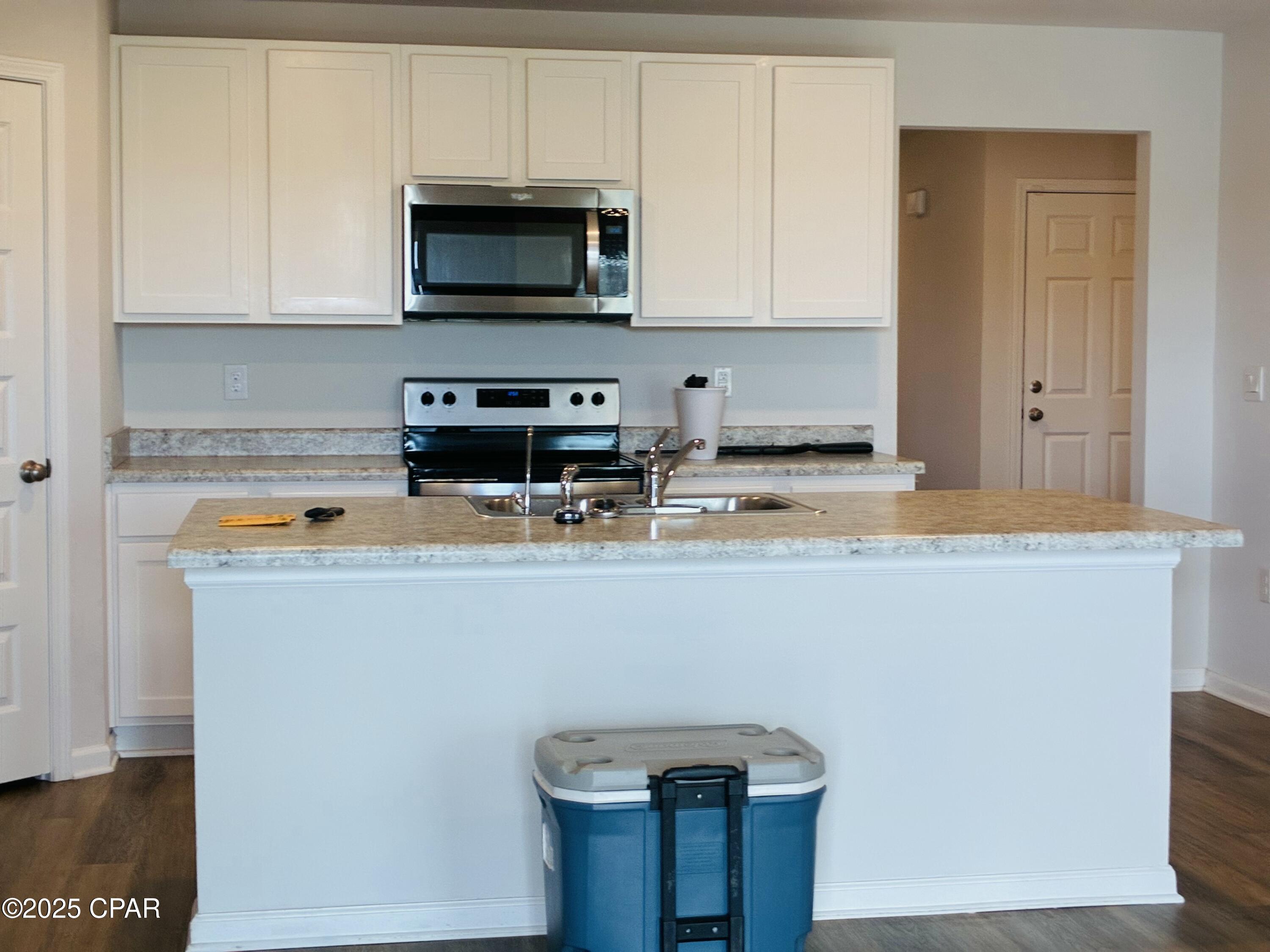 6444 Slabinski Lane, Panama City