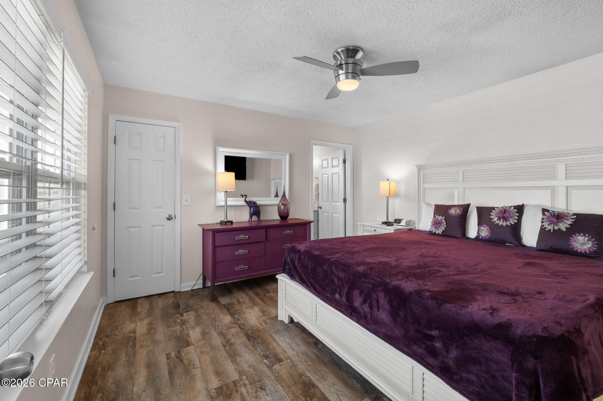 8402 Elizabeth Avenue, Beach