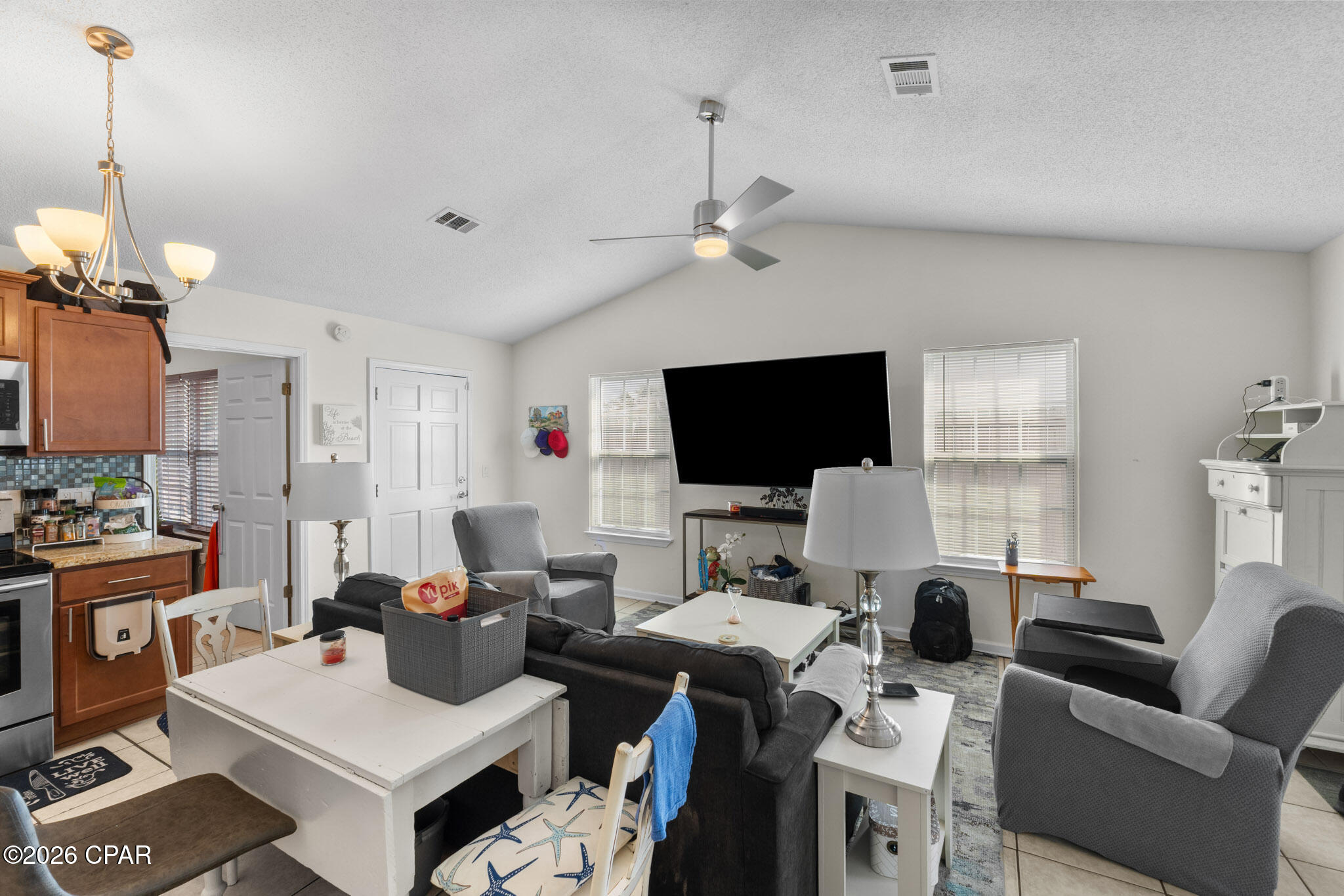 8402 Elizabeth Avenue, Beach