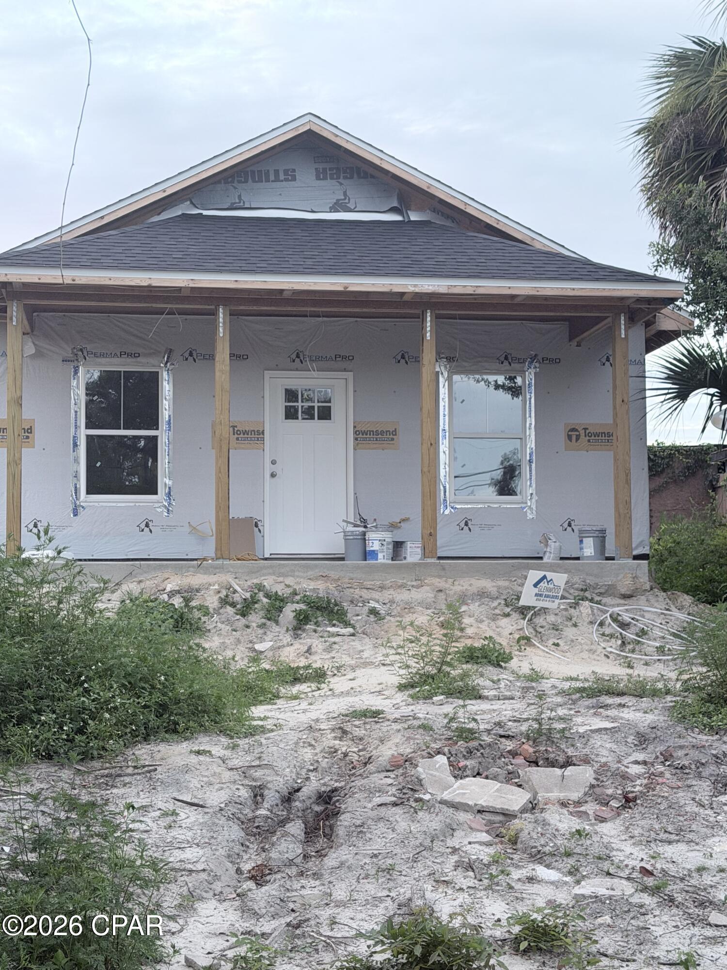 803 E 8th Street