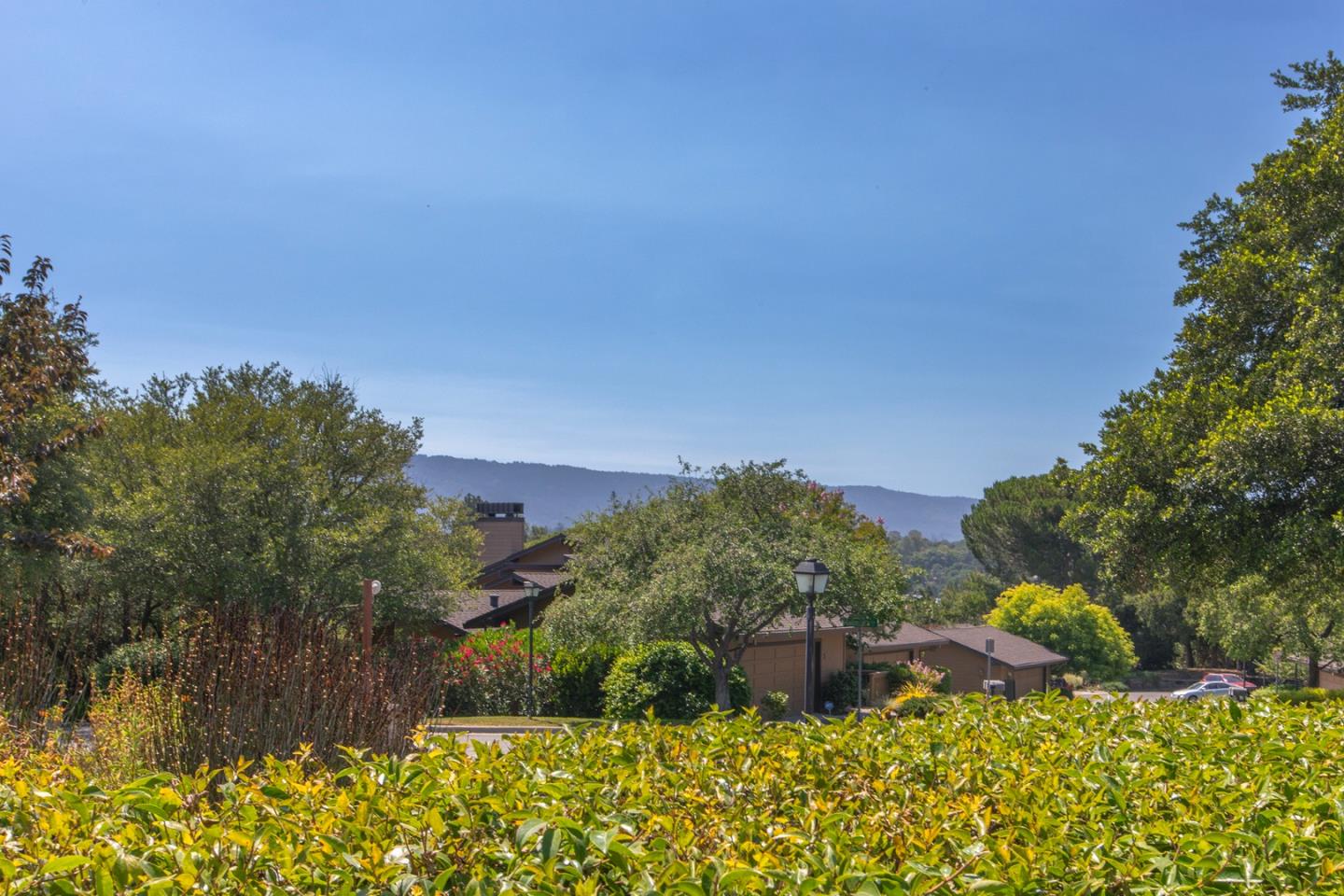 22 Hallmark CIR