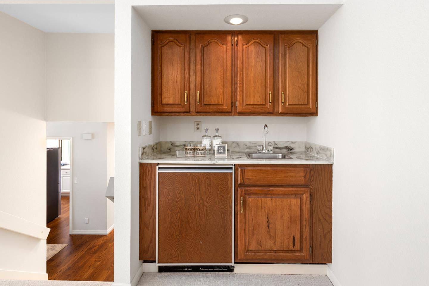 22 Hallmark CIR