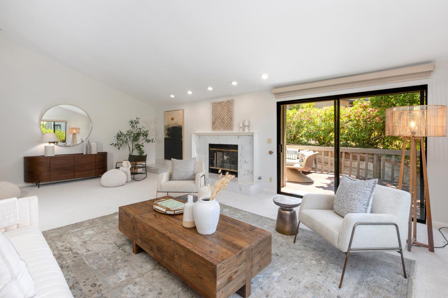 22 Hallmark CIR