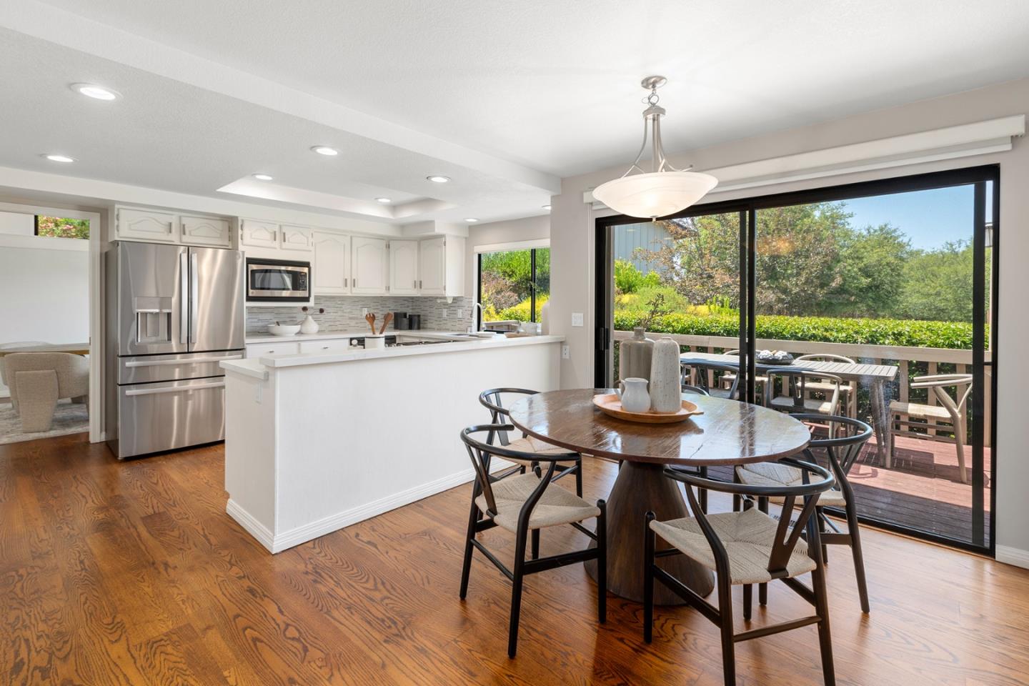22 Hallmark CIR