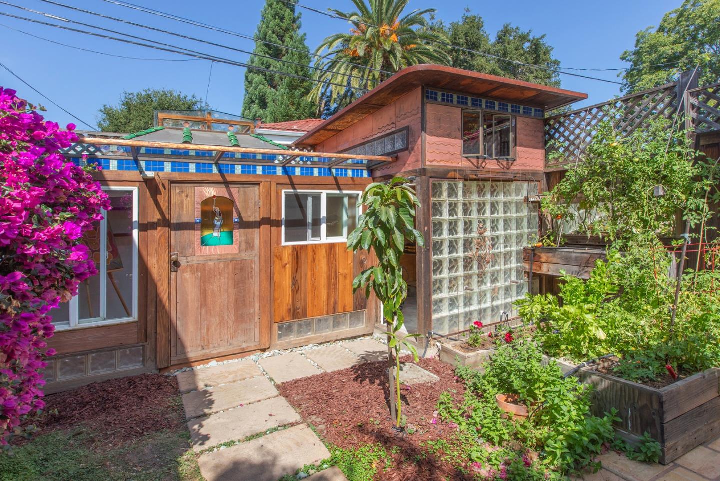 212 Gilbert Avenue