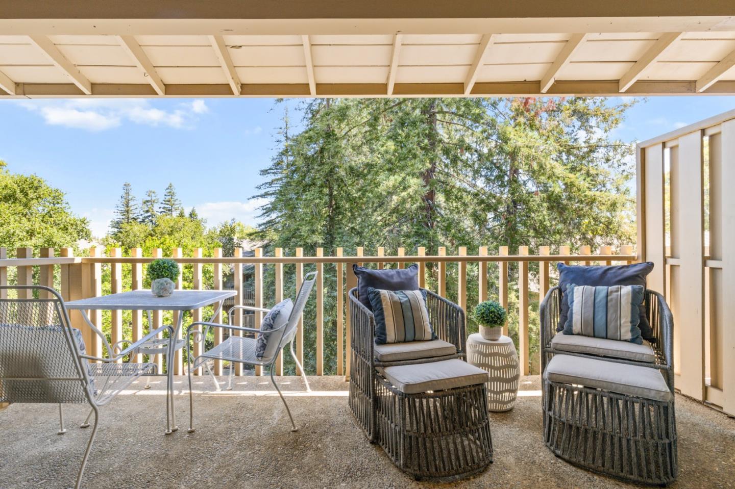 2315 Eastridge Avenue 724