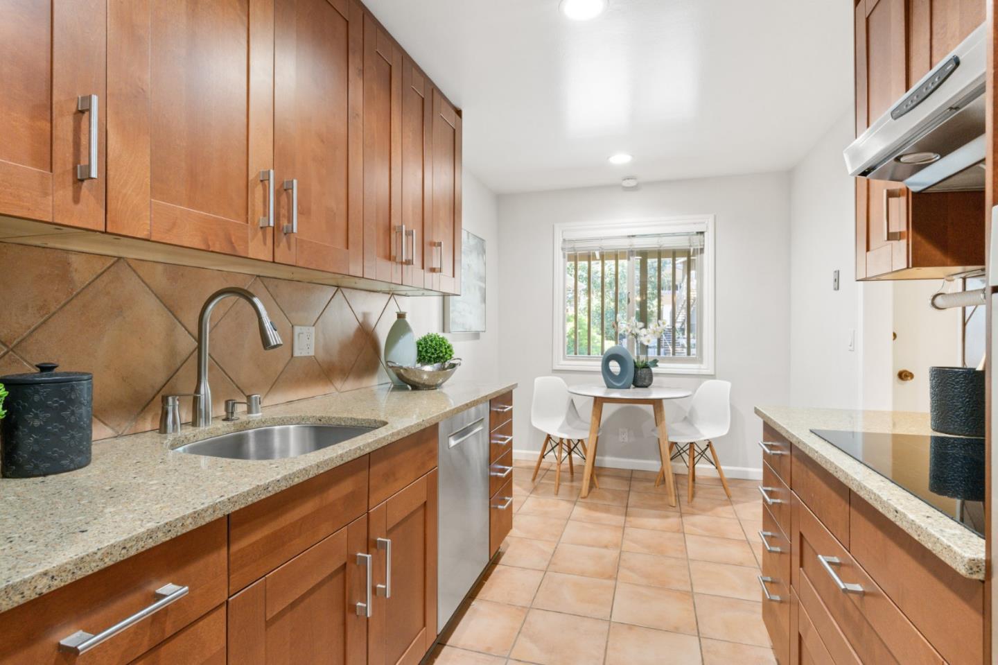 2315 Eastridge Avenue 724