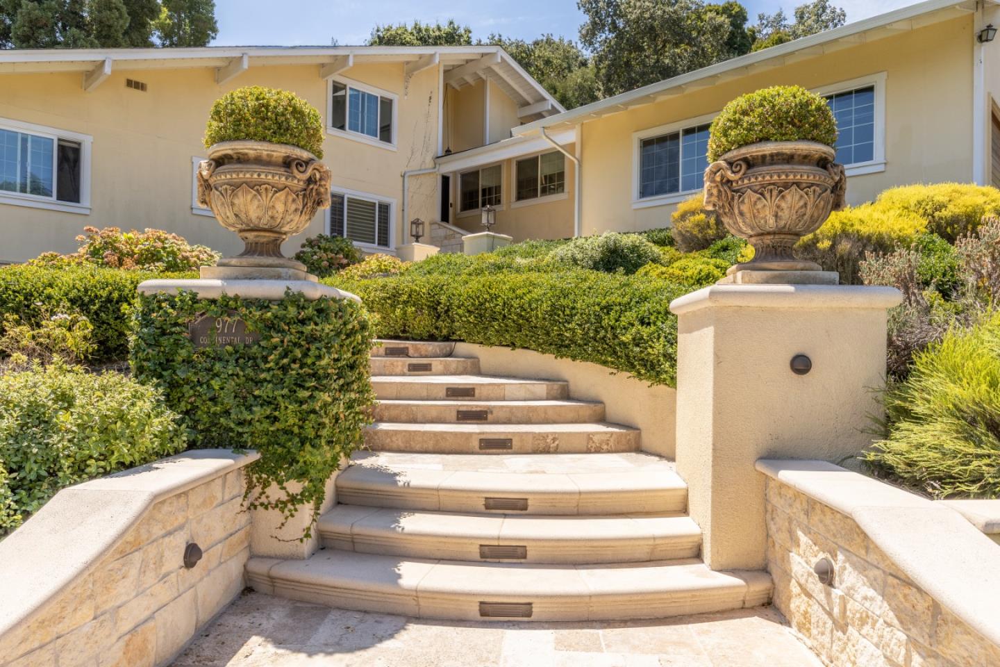 977 Continental DR