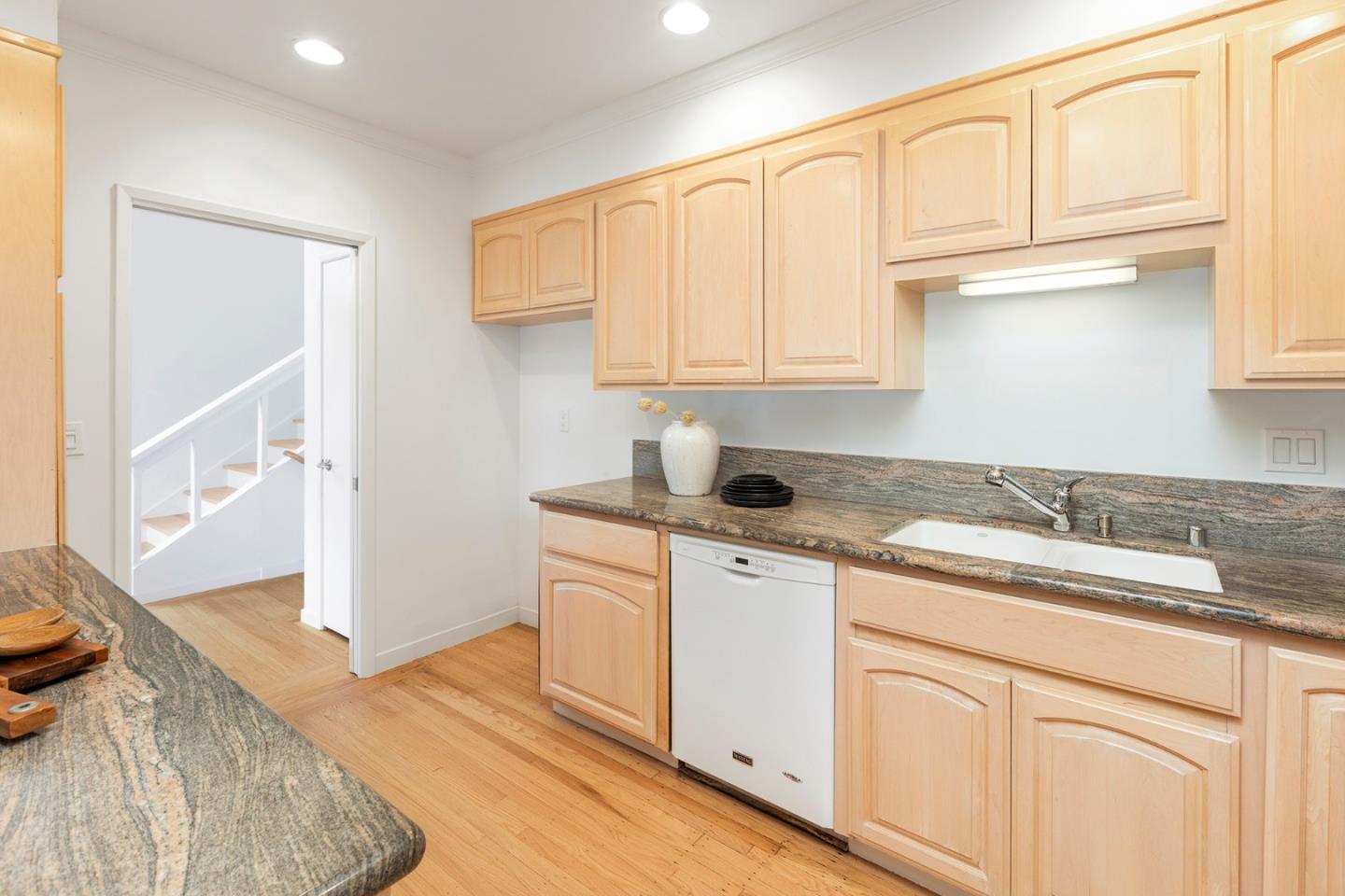 170 Sand Hill CIR