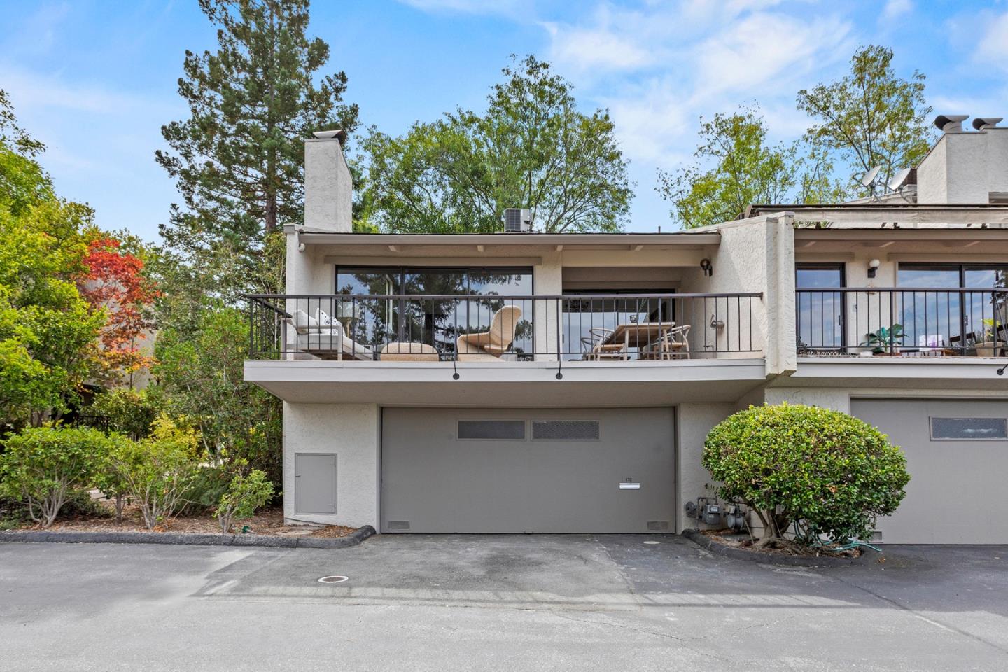 170 Sand Hill CIR