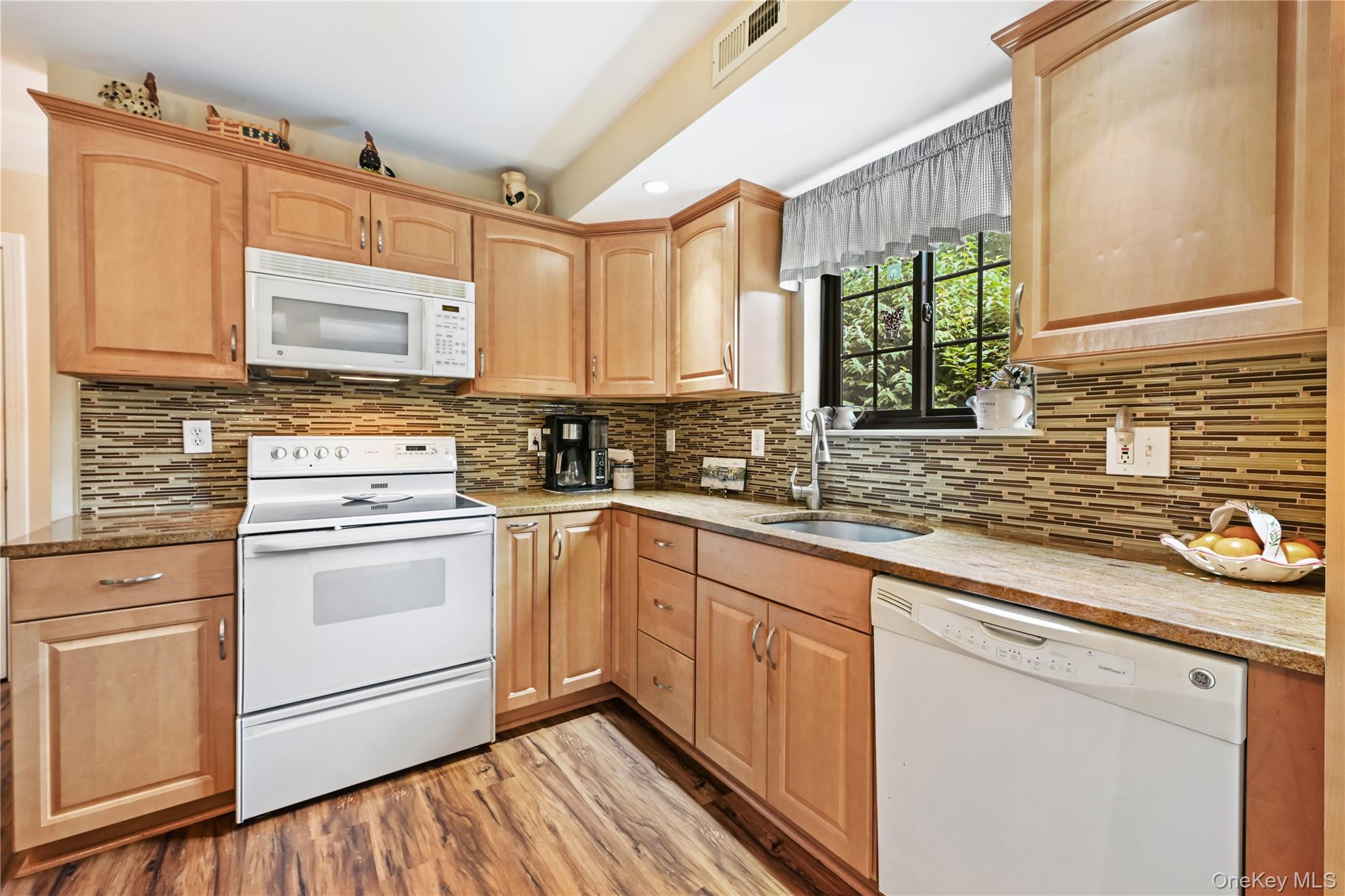 119 Stringham Road Unit: 16