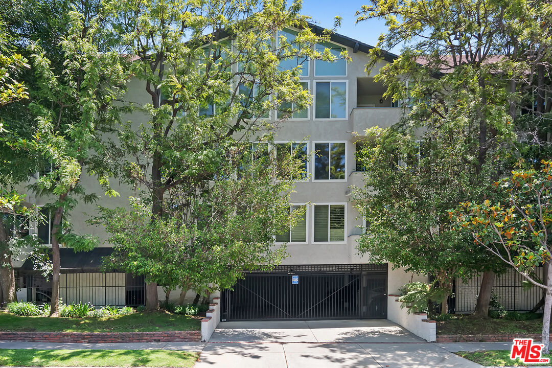 10800 Holman Ave Unit: 206