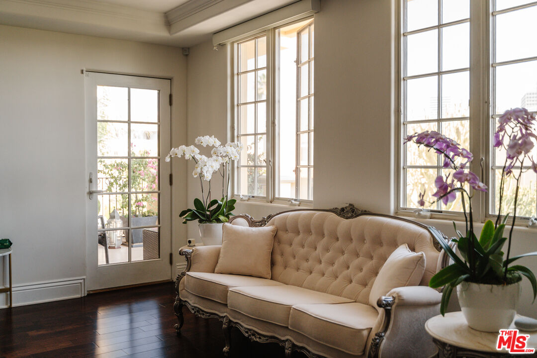 1835 Pandora Ave Unit: 302