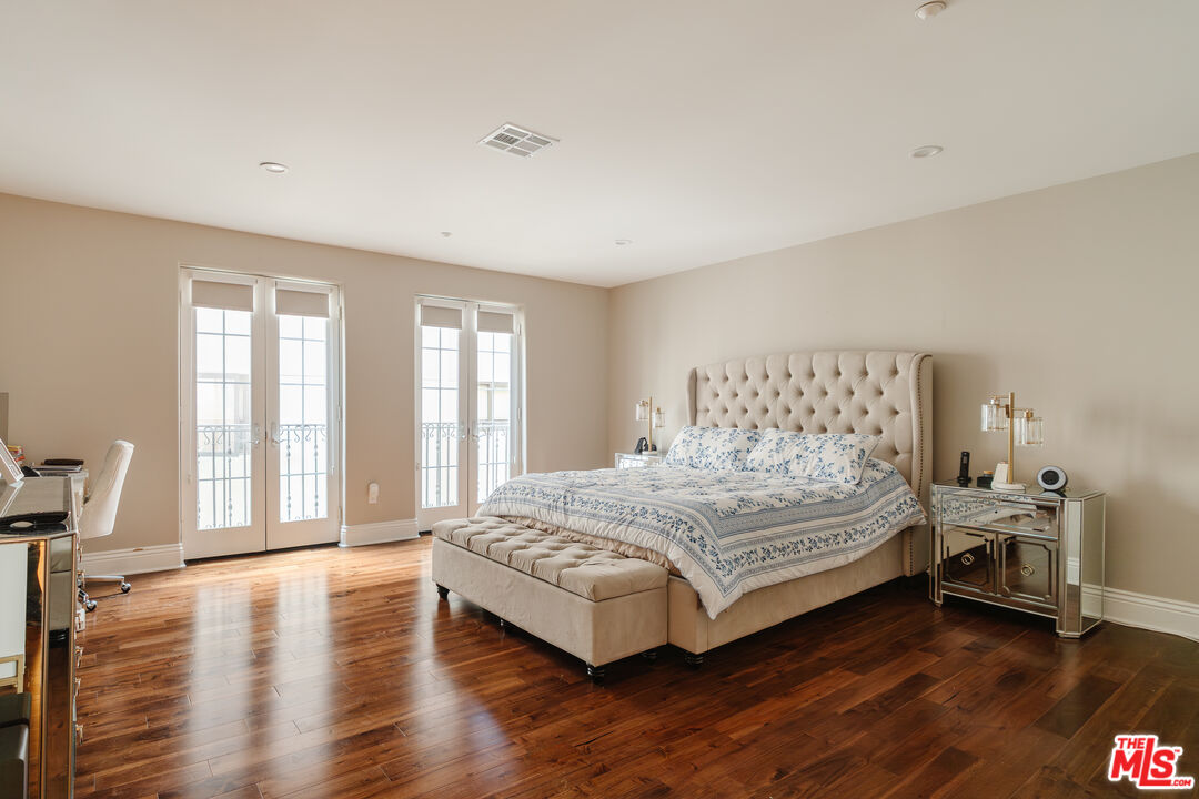 1835 Pandora Ave Unit: 302