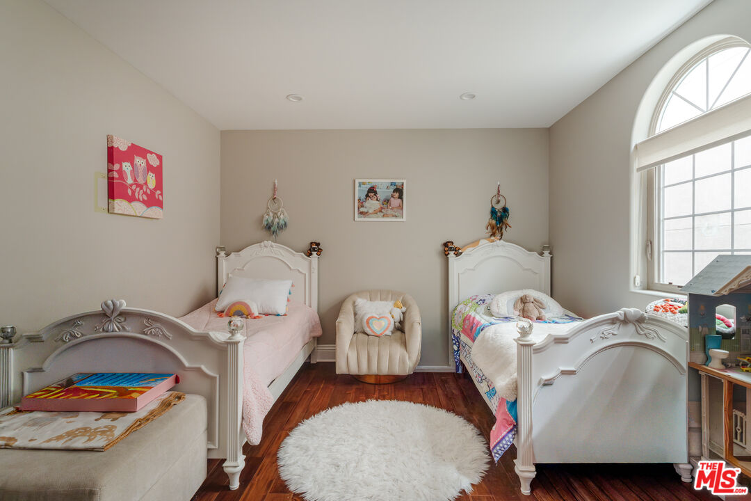 1835 Pandora Ave Unit: 302