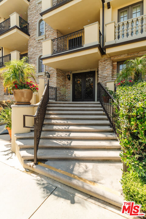 1835 Pandora Ave Unit: 302