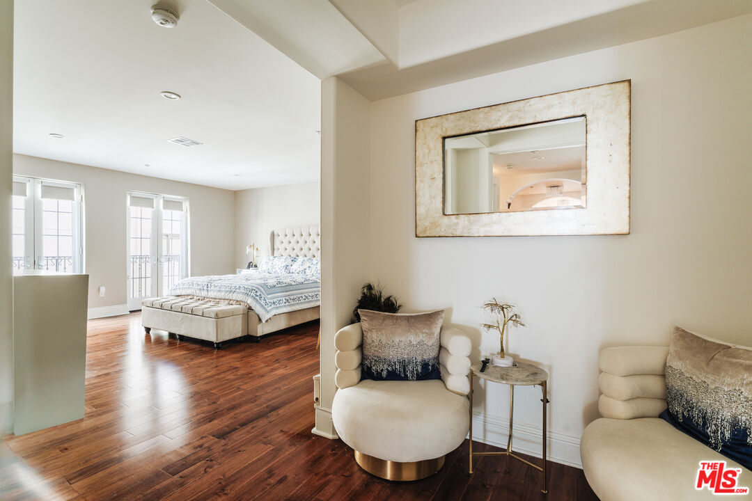 1835 Pandora Ave Unit: 302