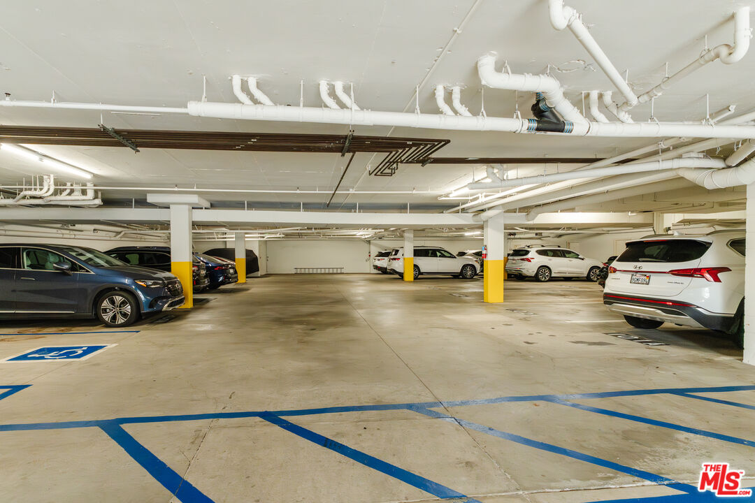 1835 Pandora Ave Unit: 302