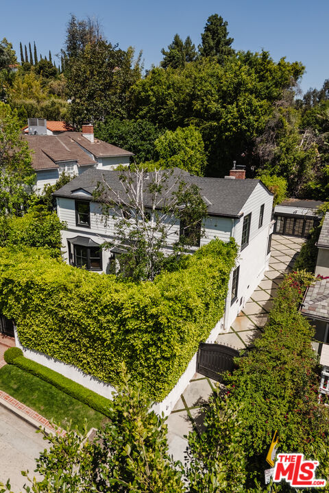 1130 Sierra Alta Way