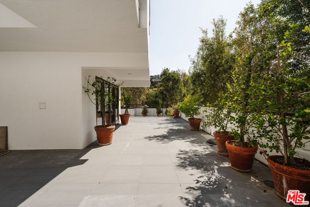 1355 Bobolink Pl