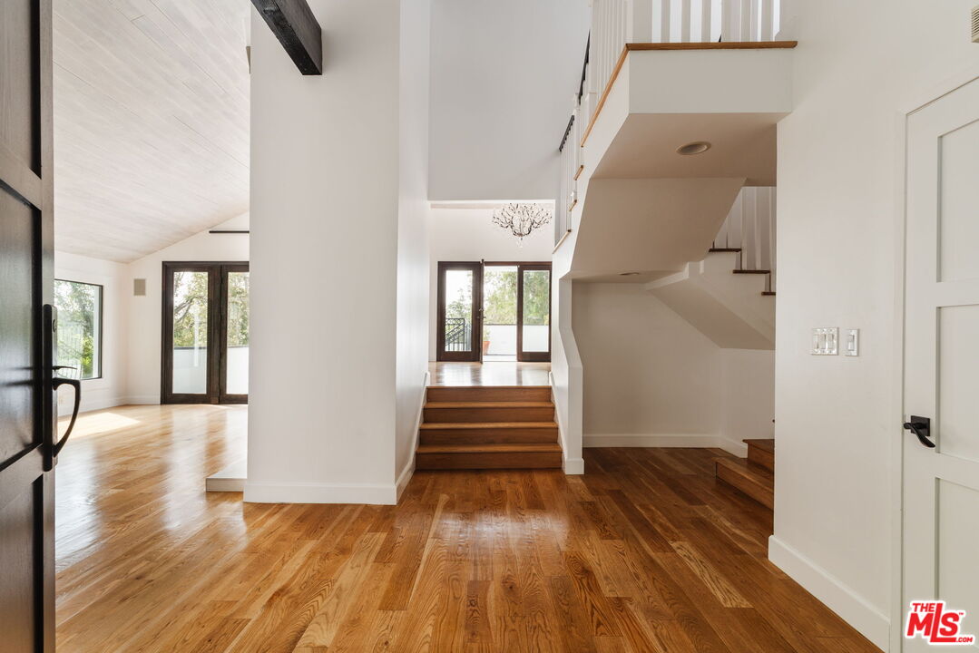 1355 Bobolink Pl