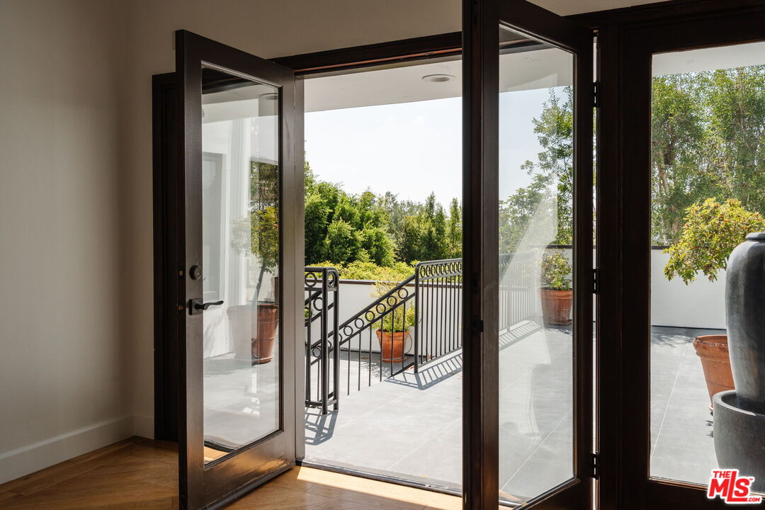 1355 Bobolink Pl