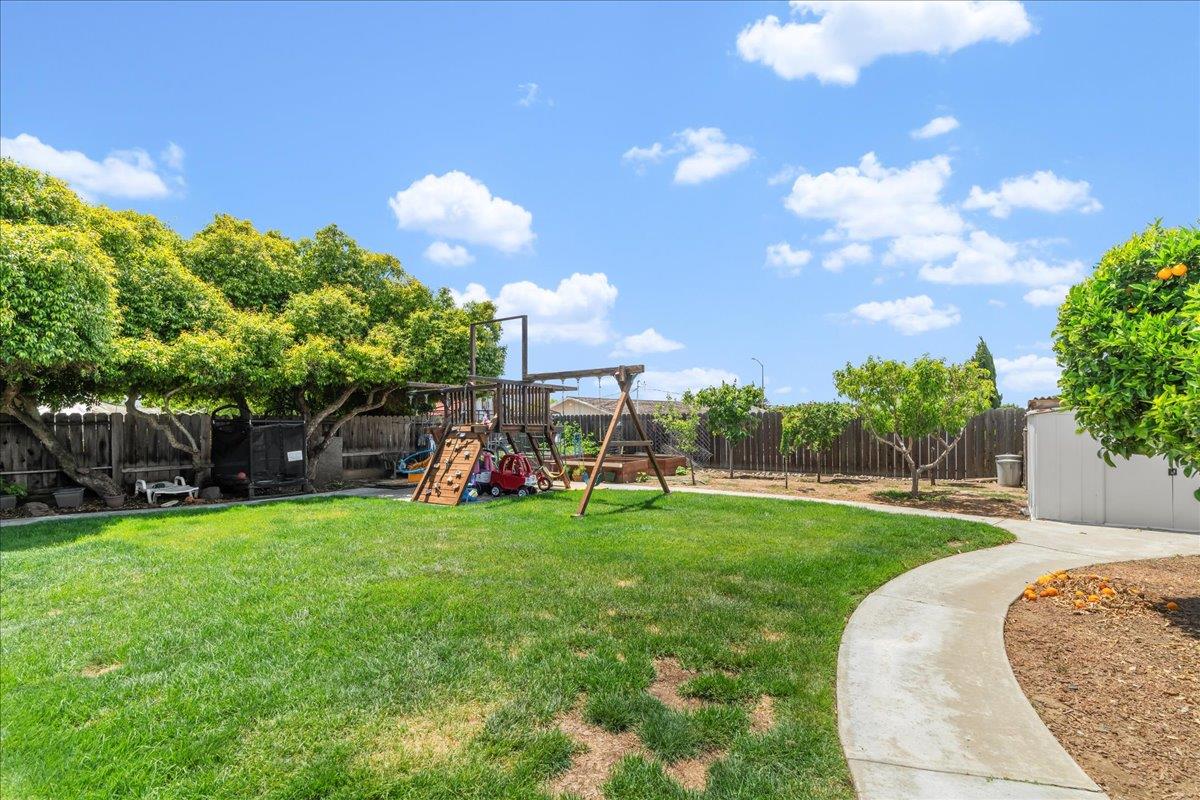 820 Clearview DR