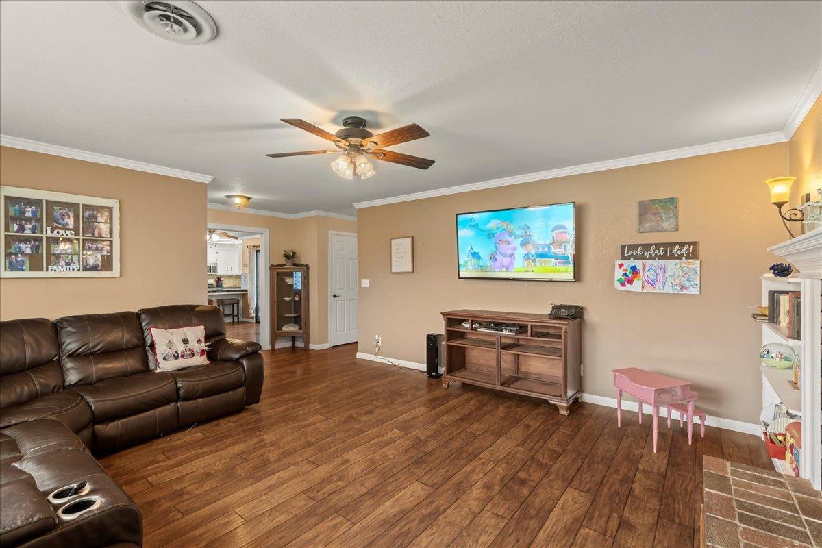 820 Clearview DR