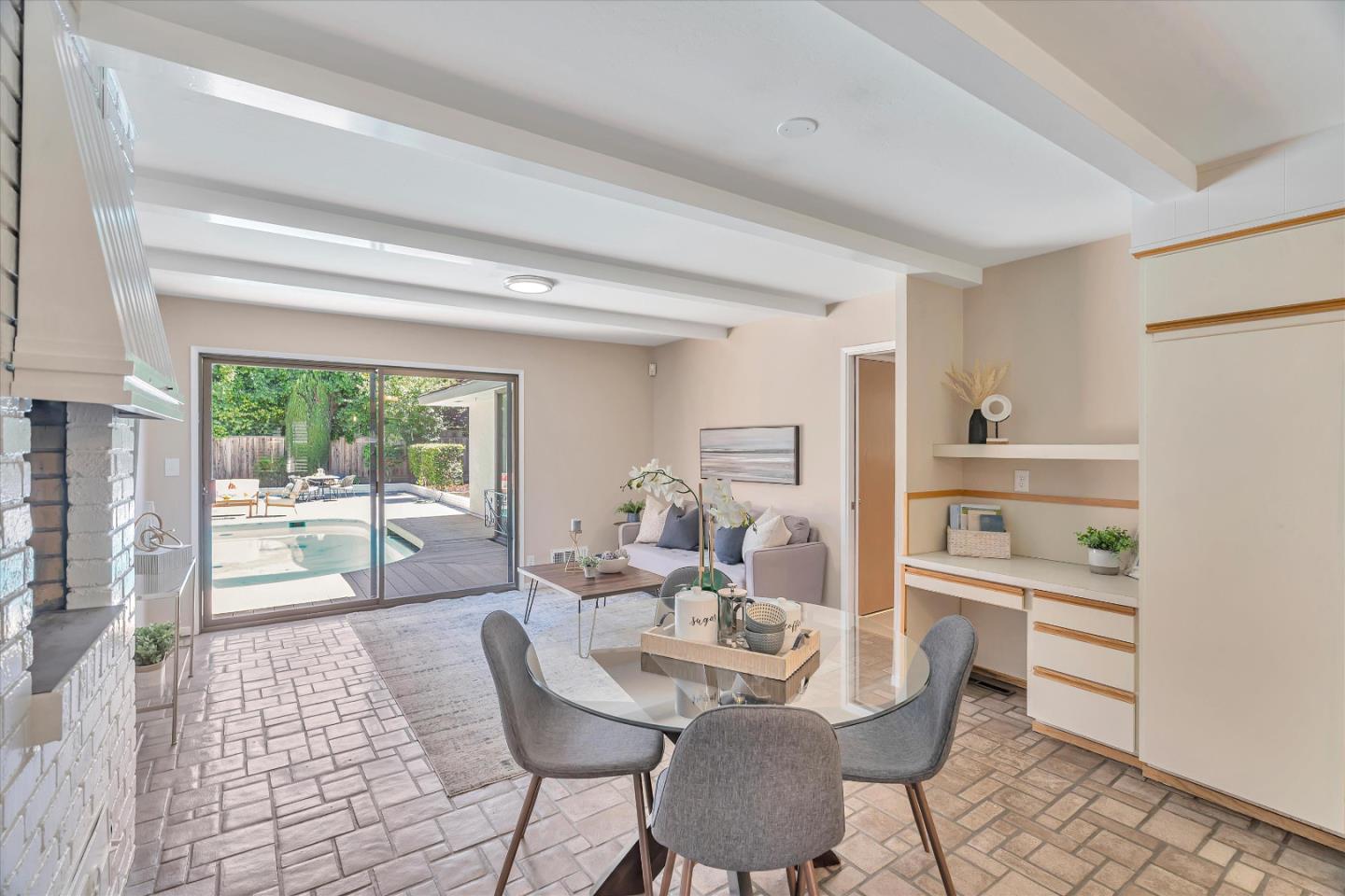 1292 McBain AVE