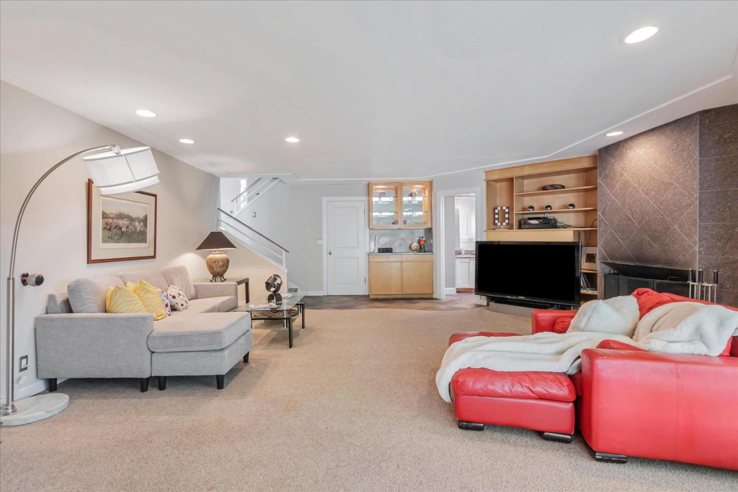 6112 Montoro CT