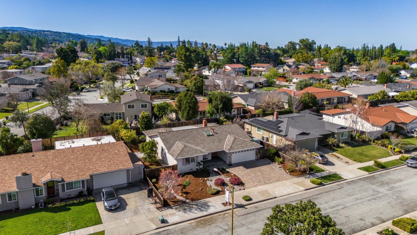 6325 Desert Flame DR