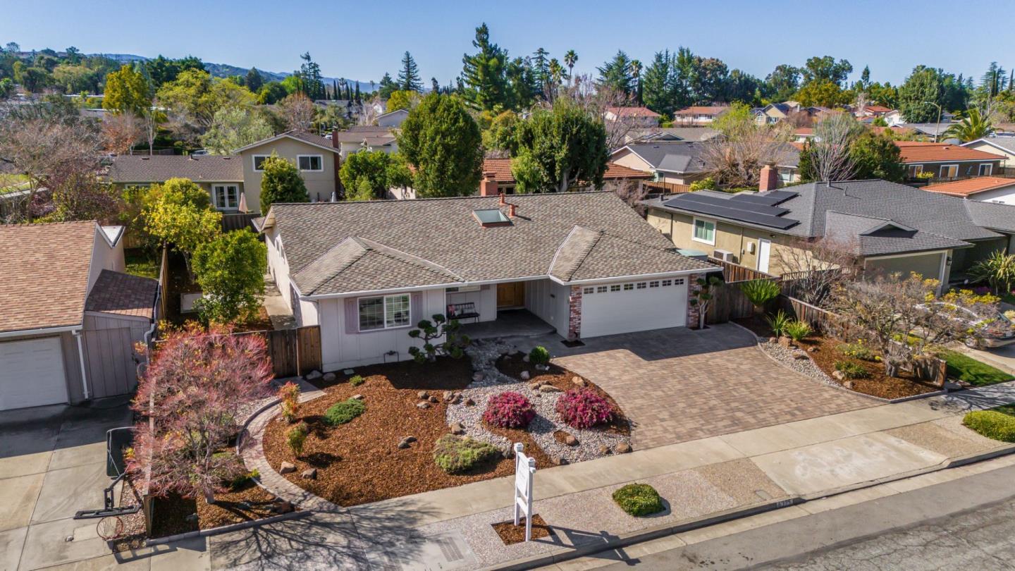 6325 Desert Flame DR