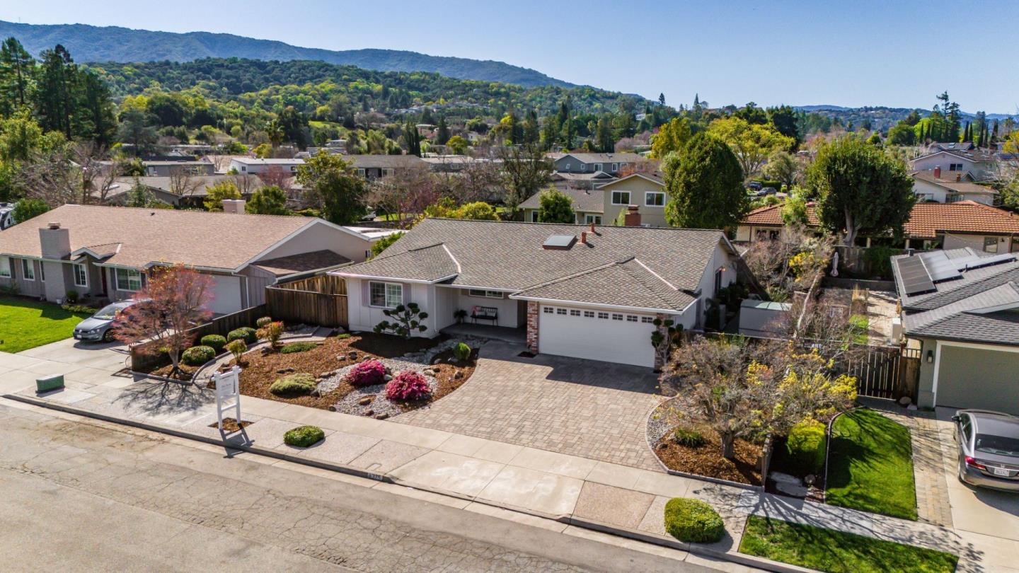 6325 Desert Flame DR