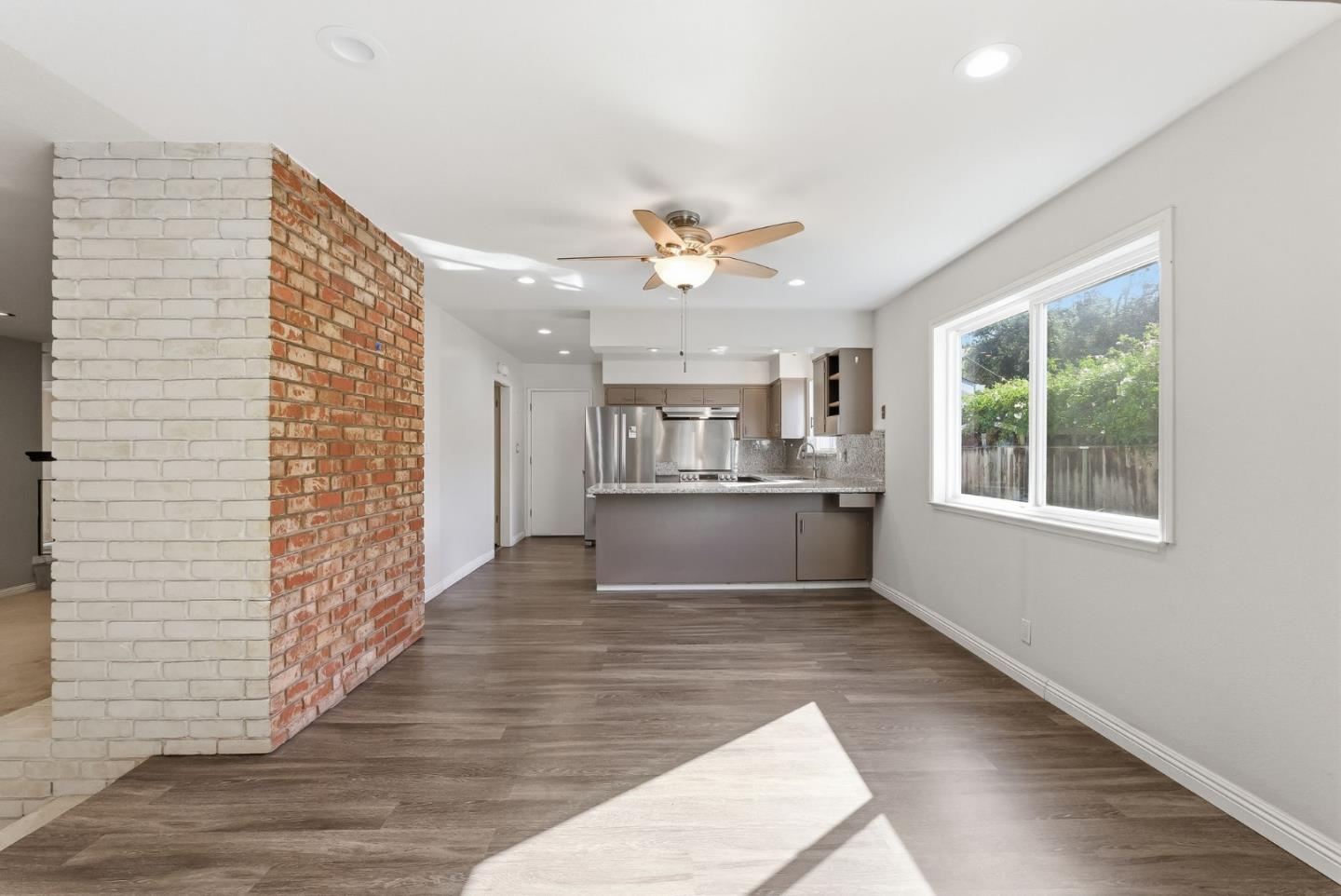 1475 Cliff Drive