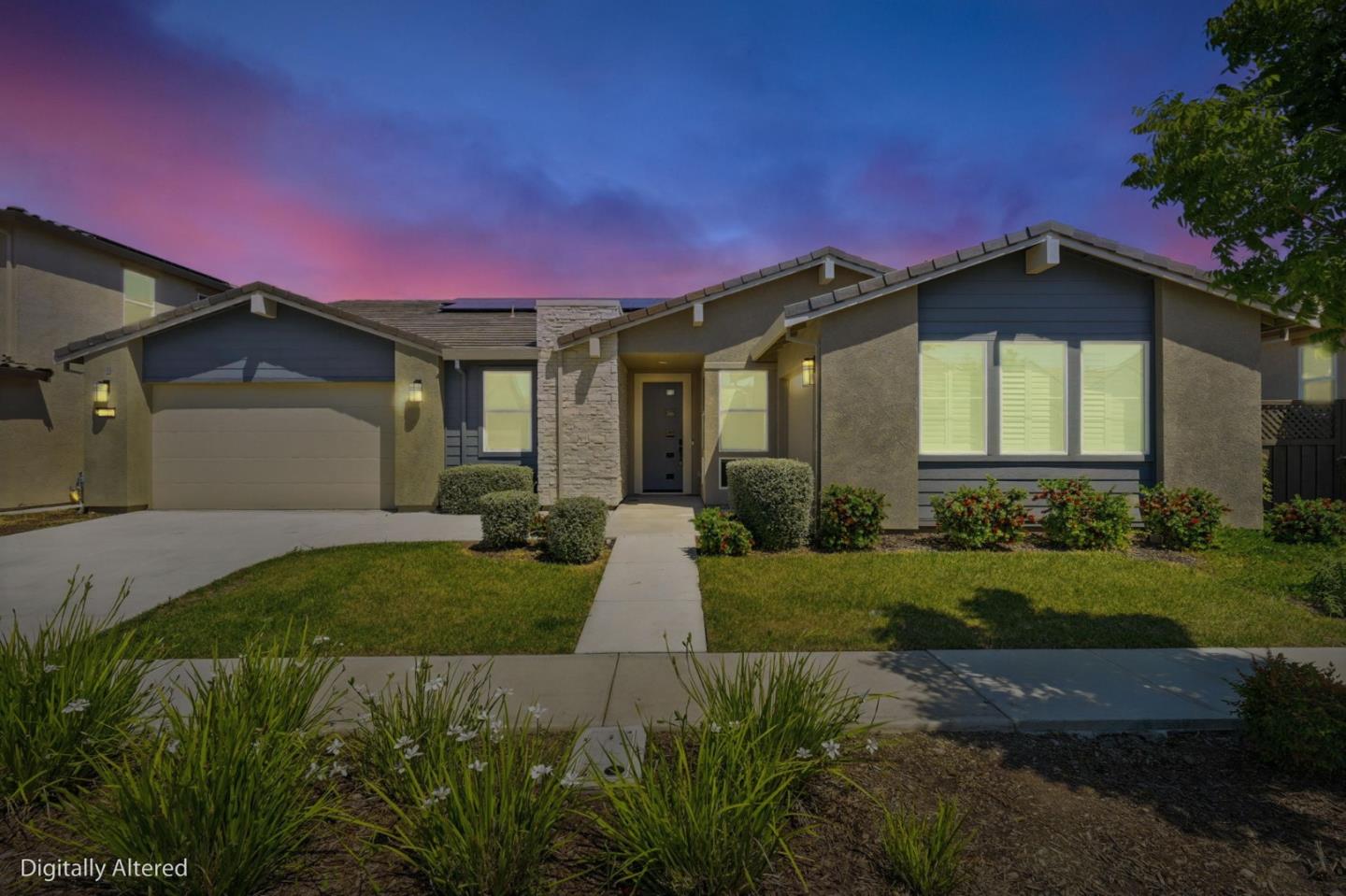4616 Ian LN