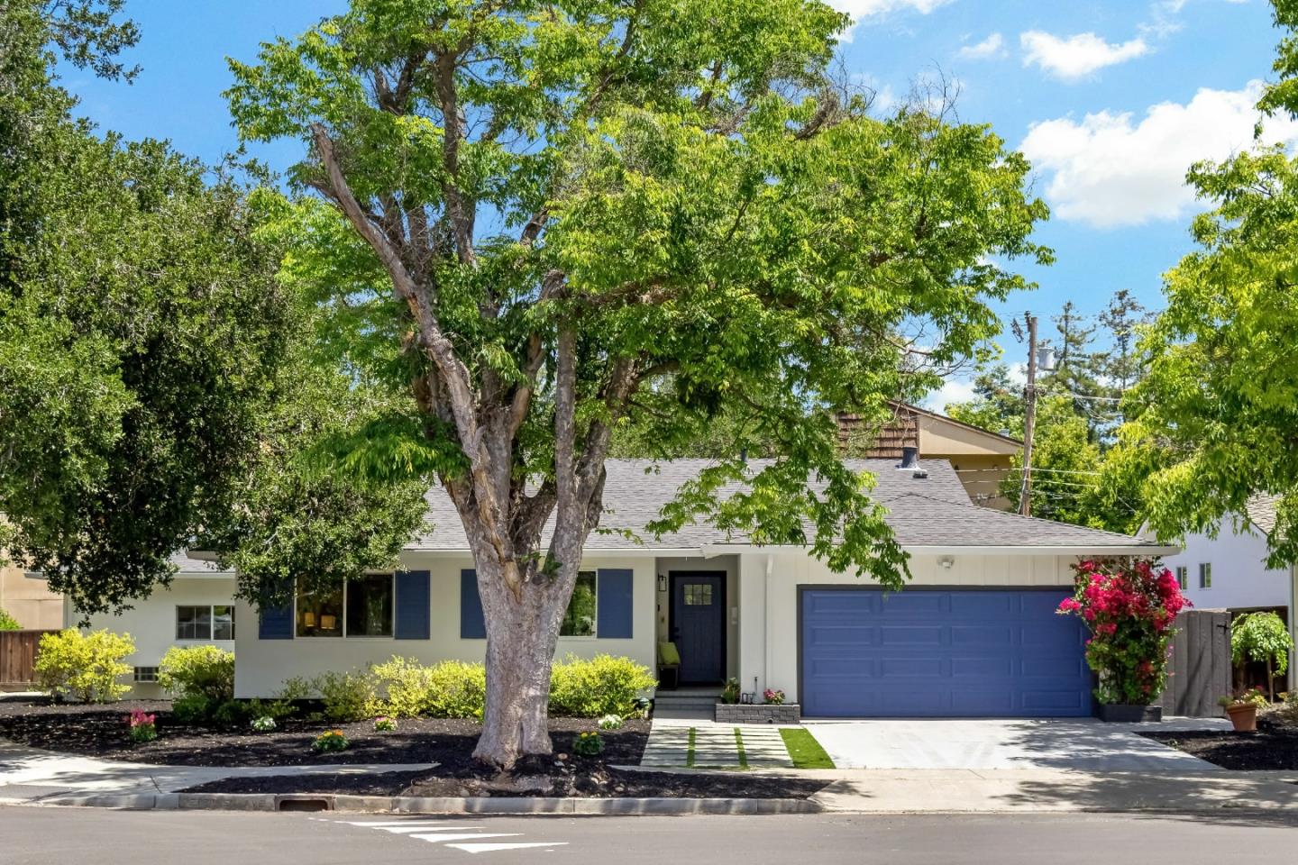 1502 Petersen AVE
