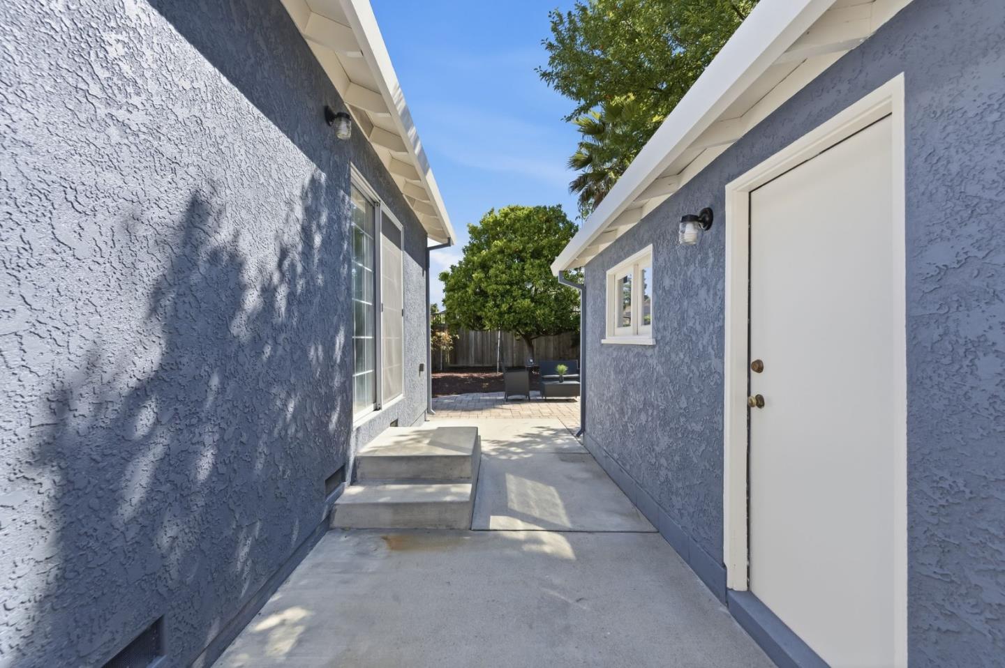 1145 Ebener Street
