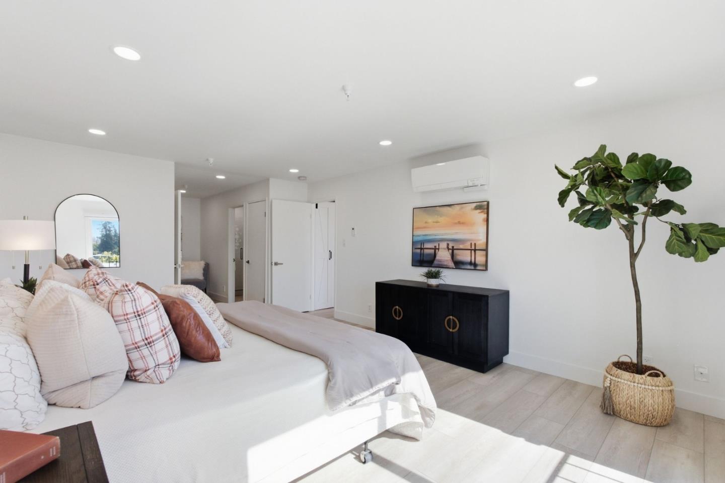 601 Leahy ST 301