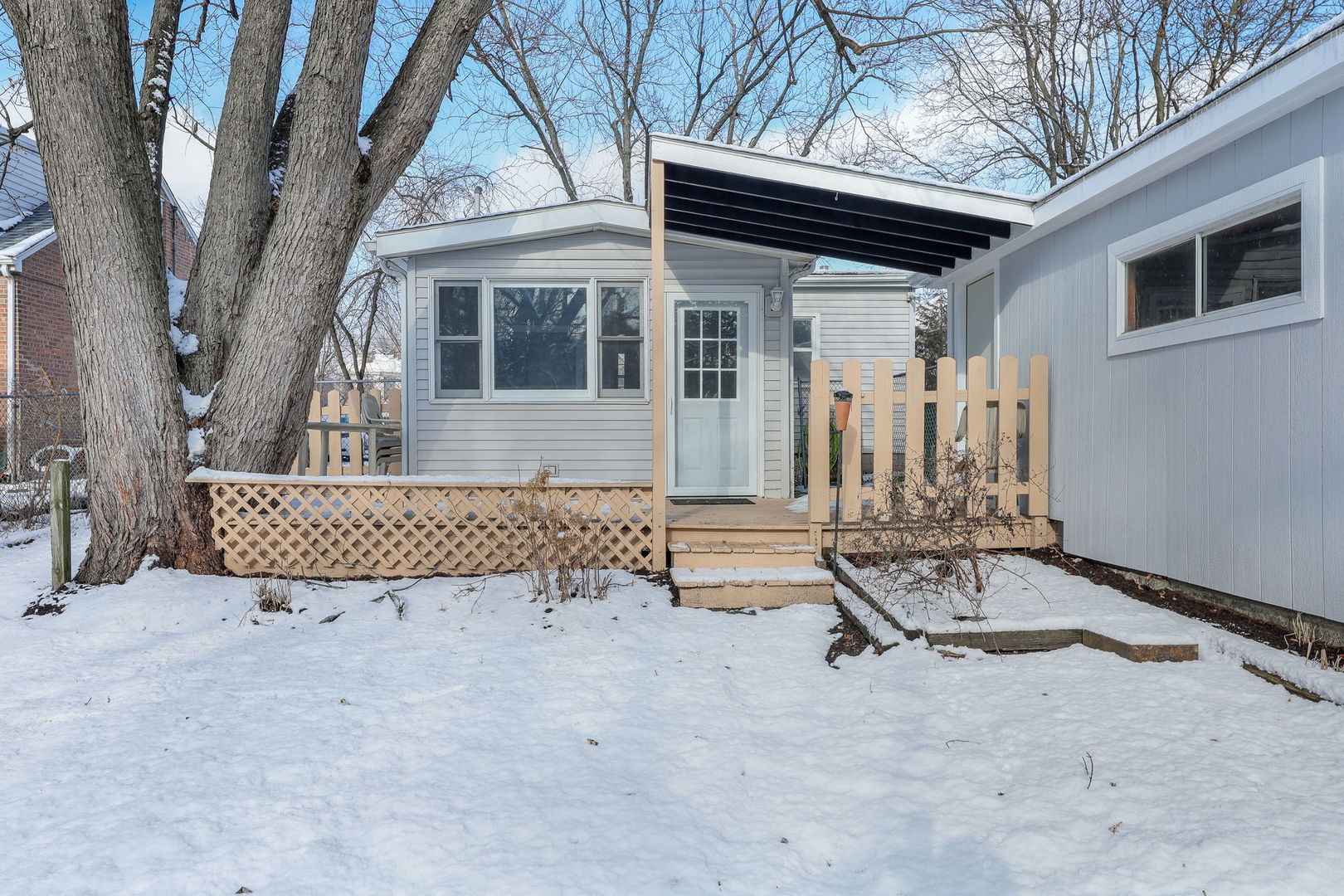 215 Willard Place