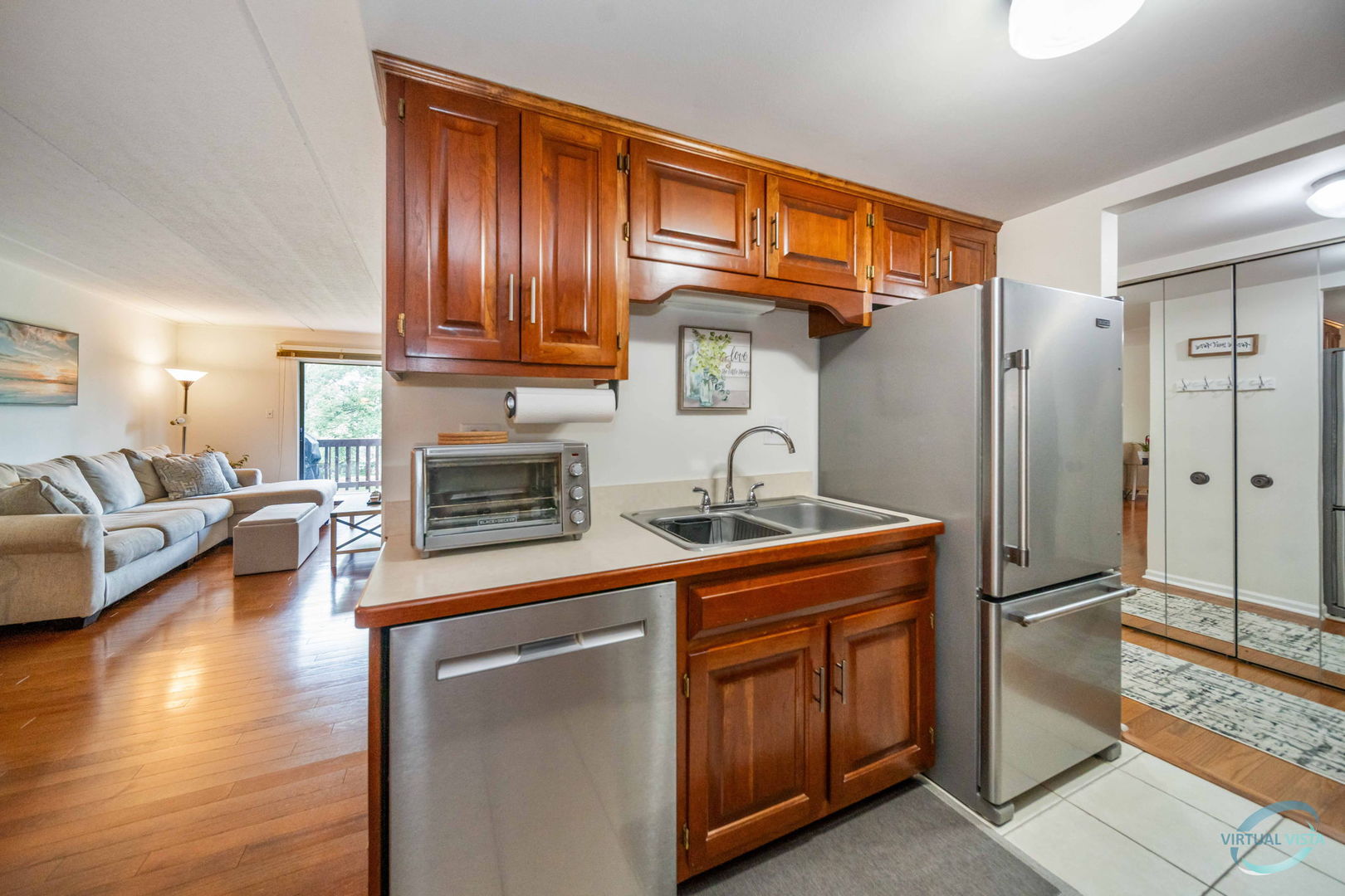8010 Woodglen Lane Unit: 206