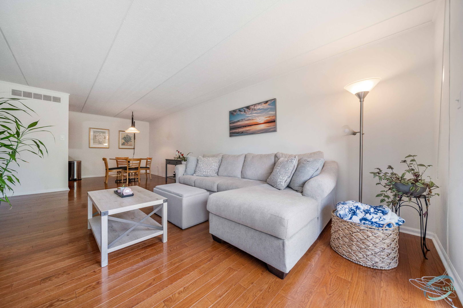 8010 Woodglen Lane Unit: 206