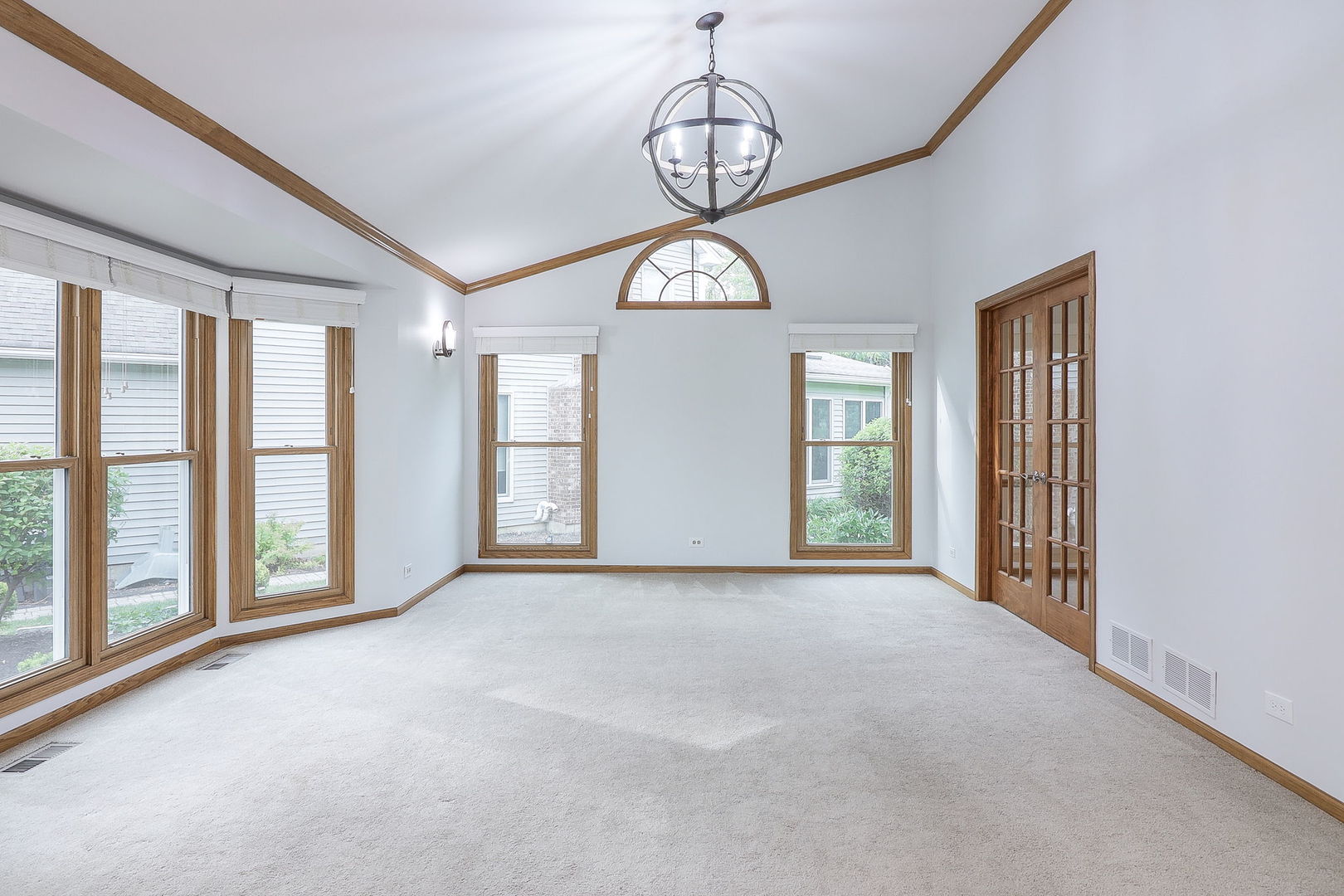 1611 Ainsley Lane